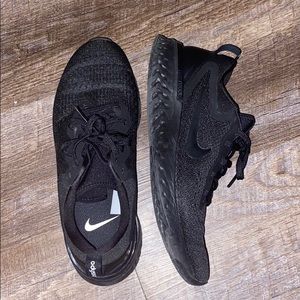 Nike Odyssey Tennis